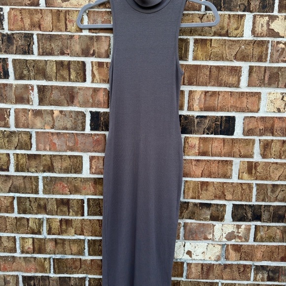 Zara Gray Sleeveless Halter Midi Dress - Picture 4 of 6